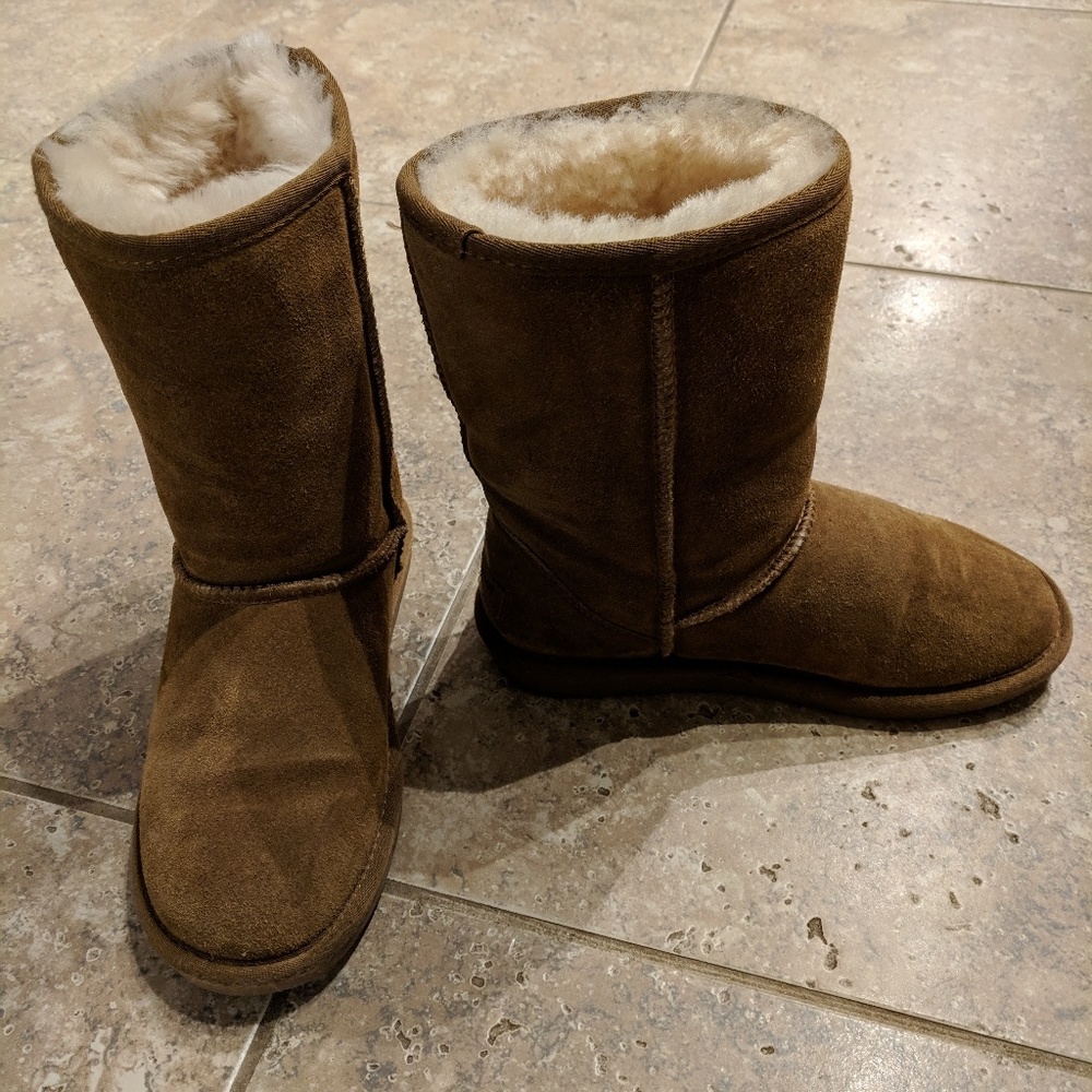 Minnetonka Womans tan Olympia Boots - Picture 2 of 6